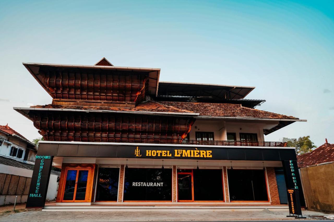 Hotel Lumiere Alappuzha المظهر الخارجي الصورة