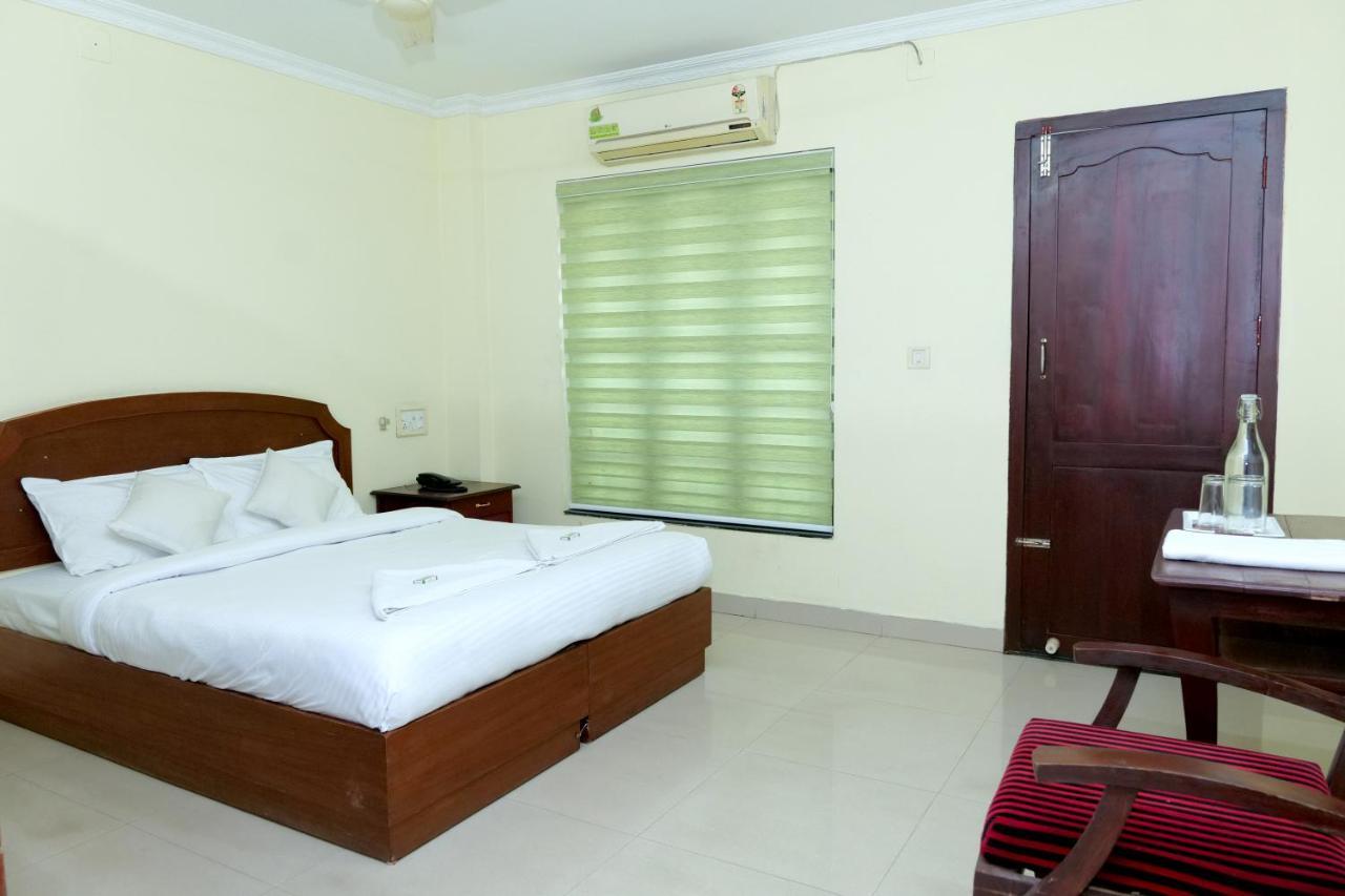 Hotel Lumiere Alappuzha المظهر الخارجي الصورة